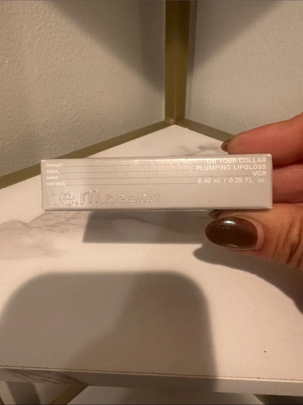 R.E.M Beauty On your Collar Lip Plumping Gloss